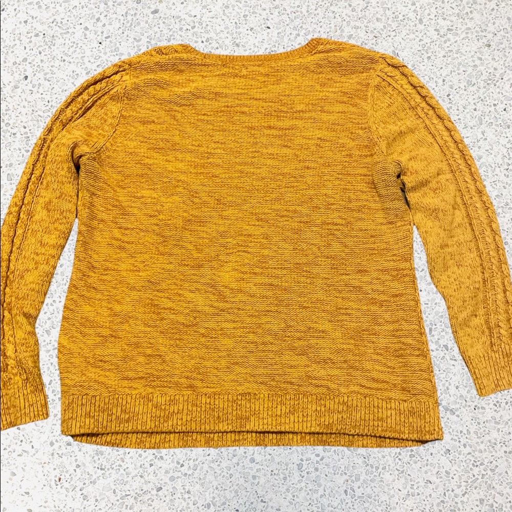 Old Navy knit sweater - Picture 2 of 4